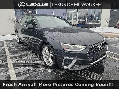 2022 Audi A4 45 S line Premium Plus