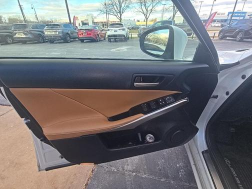 2017 Lexus IS 200t Base