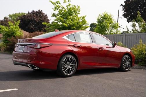 2025 Lexus ES 350 Base
