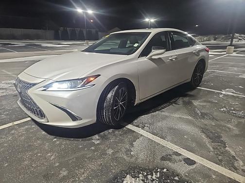 2022 Lexus ES 250 Base