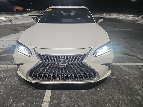 2022 Lexus ES 250 Base