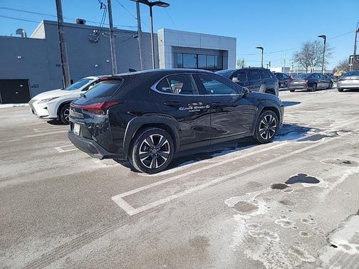 2024 Lexus UX 250h Base
