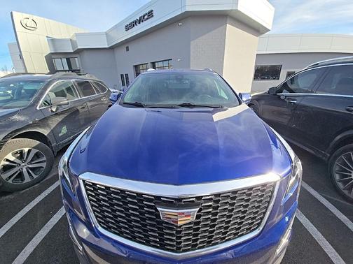 2023 Cadillac XT5 Premium Luxury