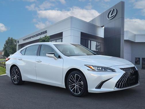 2023 Lexus ES 250 Base