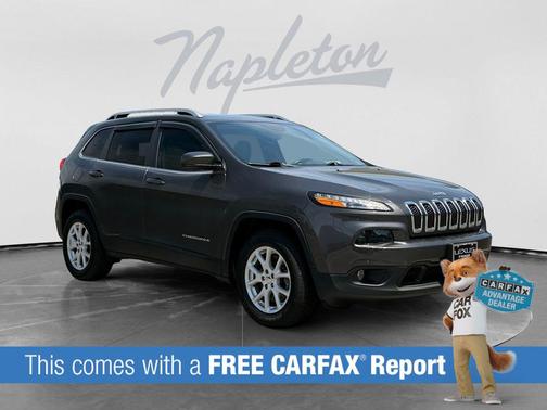 Granite Crystal Metallic Clearcoat 2017 Jeep Cherokee Latitude