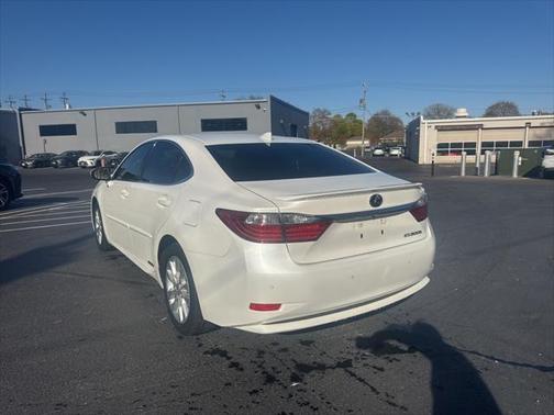 2015 Lexus ES 300h Base