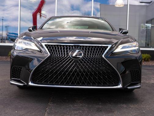 Obsidian 2024 Lexus LS 500 Base