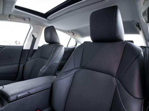 2023 Lexus ES 350 Base