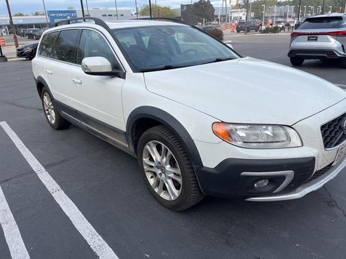 2016 Volvo XC70 T5 Premier