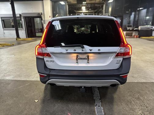 2016 Volvo XC70 T5 Premier