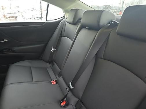 2023 Lexus ES 350 Base