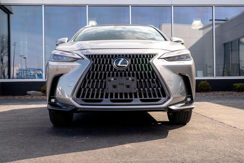 2025 Lexus NX 350h Luxury