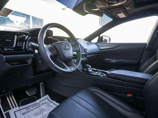 2023 Lexus NX 350 F SPORT Handling