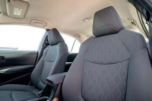 Classic Silver Metallic 2022 Toyota Corolla LE