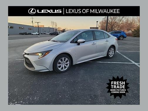 Classic Silver Metallic 2022 Toyota Corolla LE