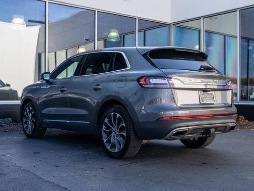 2021 Lincoln Nautilus Reserve