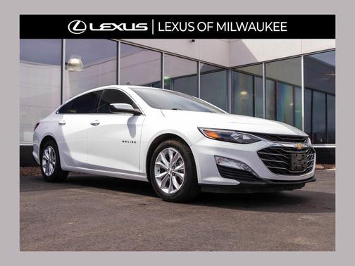 Summit White 2022 Chevrolet Malibu FWD LT