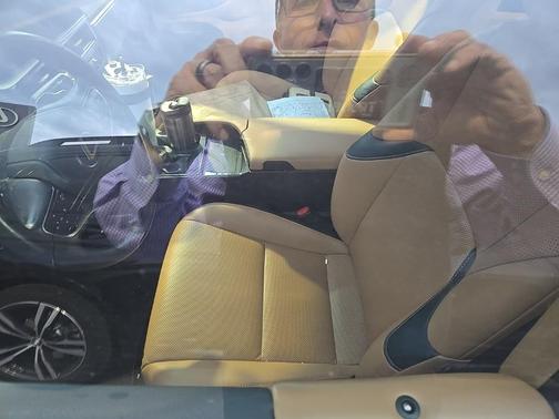 2023 Lexus ES 350 Base