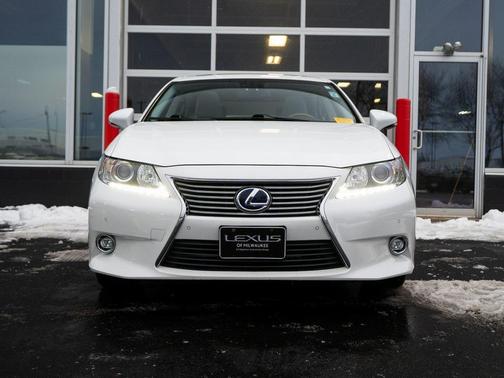 2014 Lexus ES 300h Base