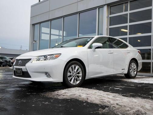 2014 Lexus ES 300h Base