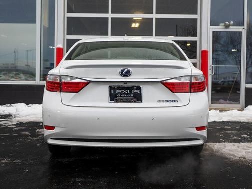 2014 Lexus ES 300h Base