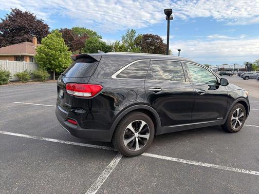 Ebony Black 2016 Kia Sorento EX