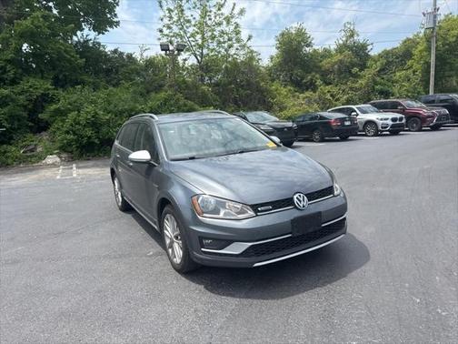 2017 Volkswagen Golf Alltrack TSI SE