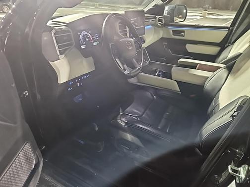 2024 Toyota Tundra Hybrid Capstone