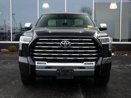 2024 Toyota Tundra Hybrid Capstone