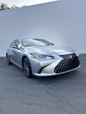 2023 Lexus ES 350 Base