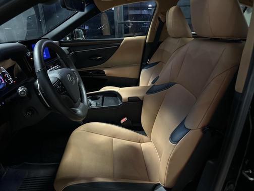 2024 Lexus ES 350 Base
