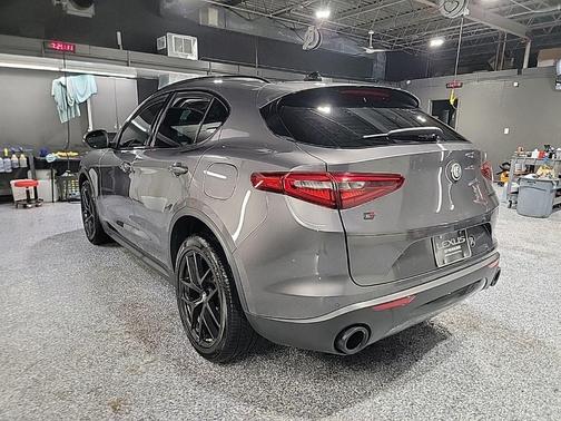 2020 Alfa Romeo Stelvio Base