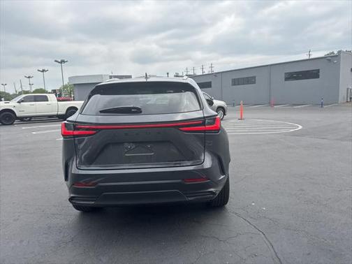 2025 Lexus NX 350h Luxury