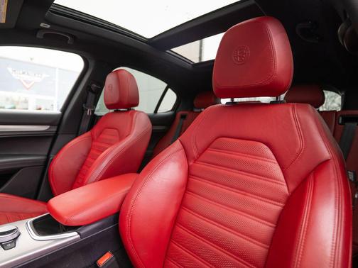 2022 Alfa Romeo Stelvio Ti