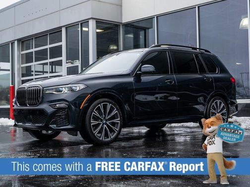 2022 BMW X7 M50i