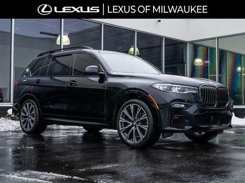 2022 BMW X7 M50i