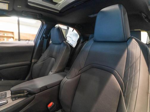 Ultra White 2026 Lexus UX 300h Premium