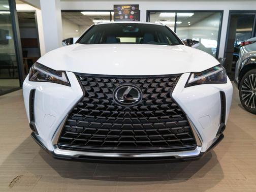 Ultra White 2026 Lexus UX 300h Premium