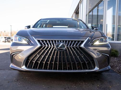 2023 Lexus ES 350 Base