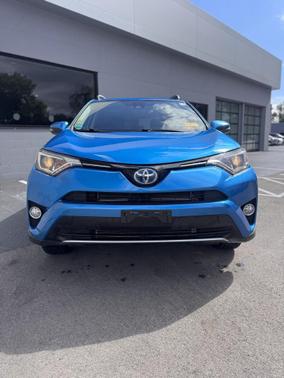 2018 Toyota RAV4 Hybrid XLE