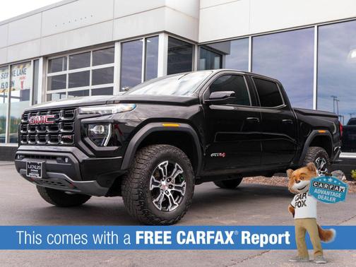 Onyx Black 2023 GMC Canyon AT4