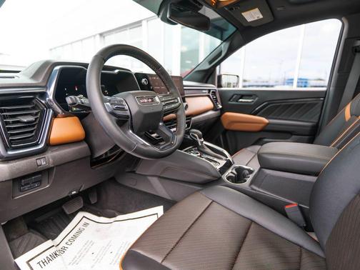 Onyx Black 2023 GMC Canyon AT4