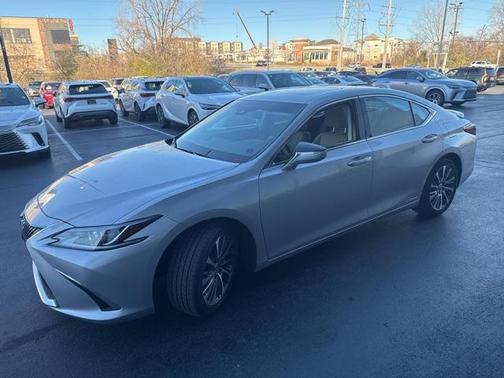 2020 Lexus ES 300h Base