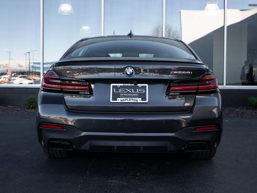2022 BMW M550 i Xdrive