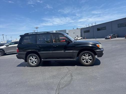 2003 Lexus LX 470 Base