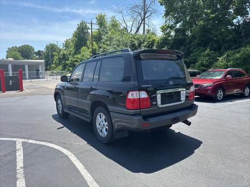 2003 Lexus LX 470 Base