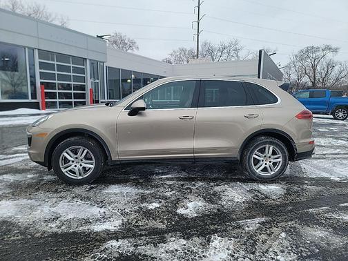 2016 Porsche Cayenne Cayenne