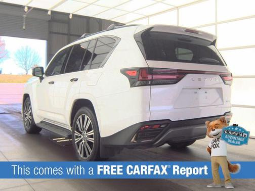 Eminent White Pearl 2024 Lexus LX 600 Luxury