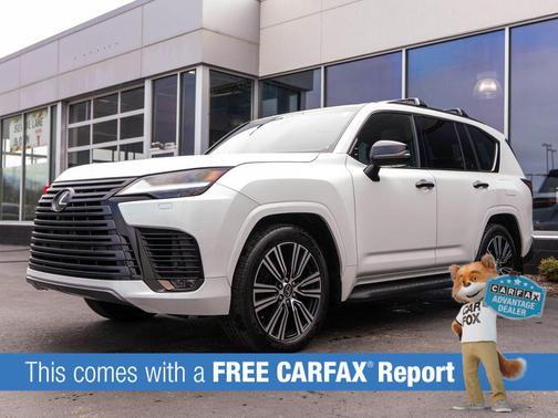Eminent White Pearl 2024 Lexus LX 600 Luxury