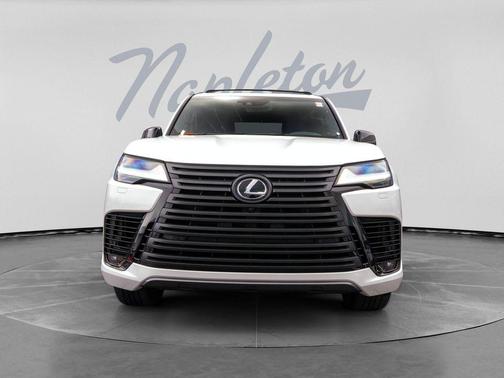 Eminent White Pearl 2024 Lexus LX 600 Luxury